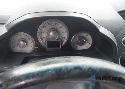 2010 Honda Pilot Touring z USA, uszkodzony, nr VIN 5FNYF4H8XAB004756